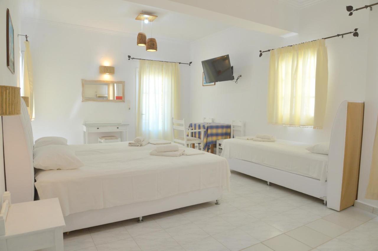 Hotel Apartments Giannis Adámas Eksteriør bilde