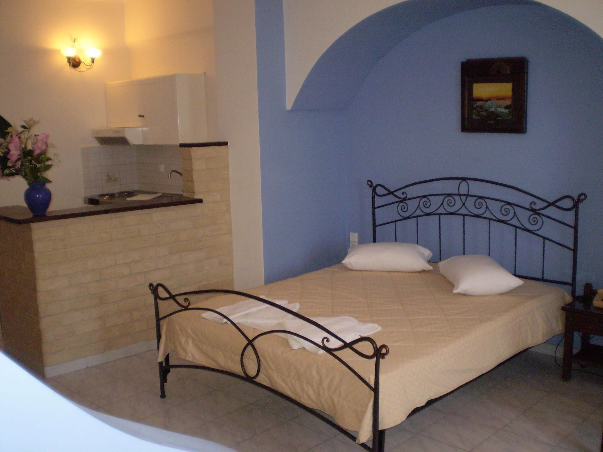 Hotel Apartments Giannis Adámas Eksteriør bilde