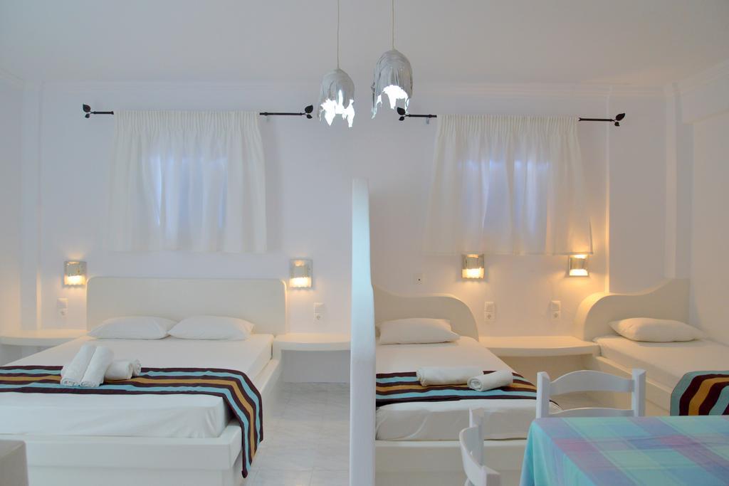 Hotel Apartments Giannis Adámas Eksteriør bilde